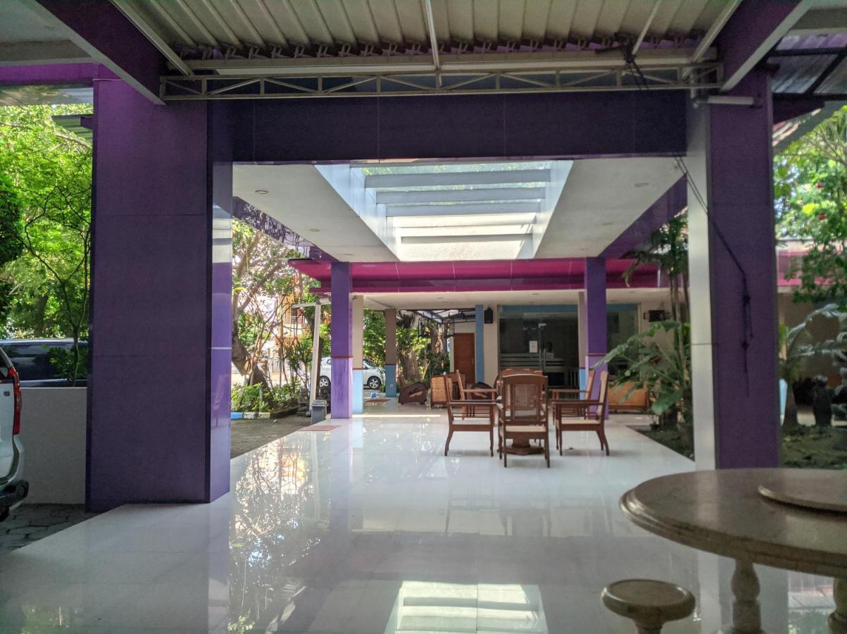 Twin Star Hotel Surakarta  Exterior photo