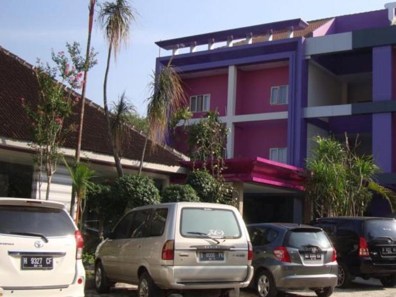 Twin Star Hotel Surakarta  Exterior photo